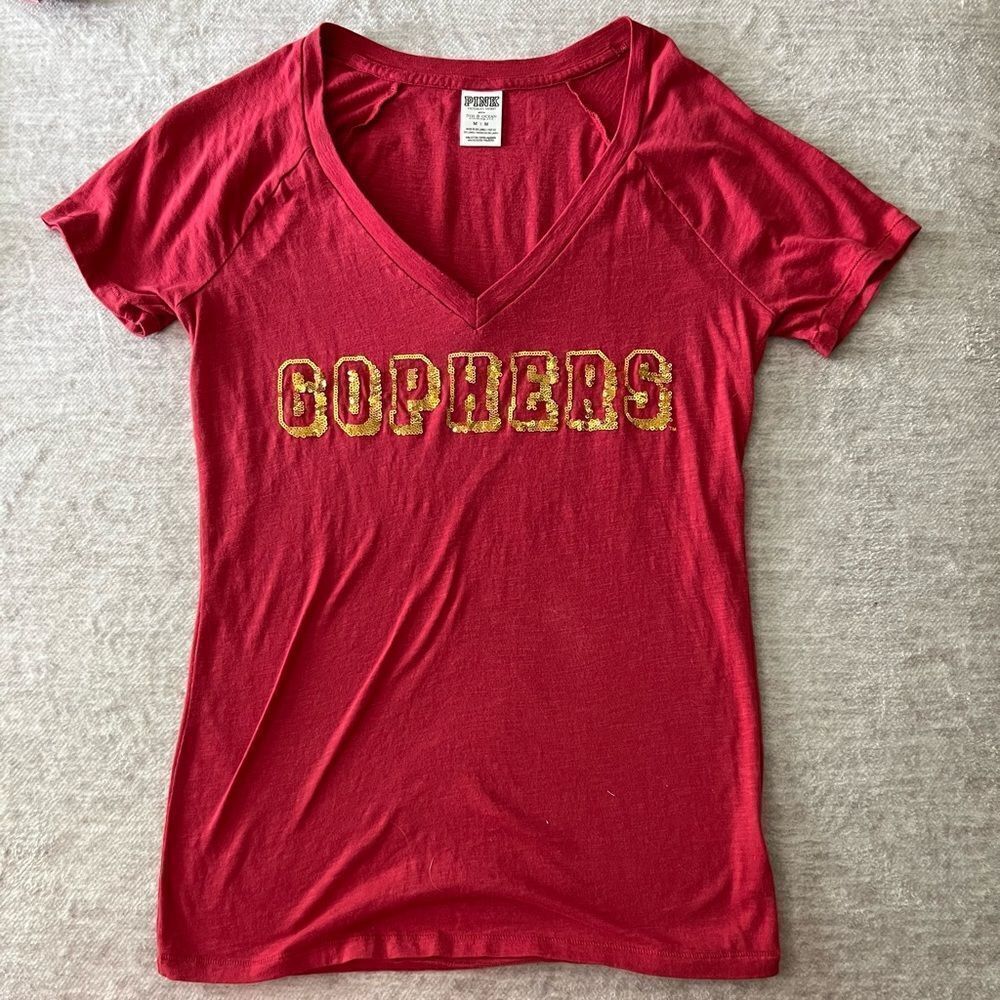 Pink by VS, MN Gopher’s short sleeve V-neck, T-shirt, Size M